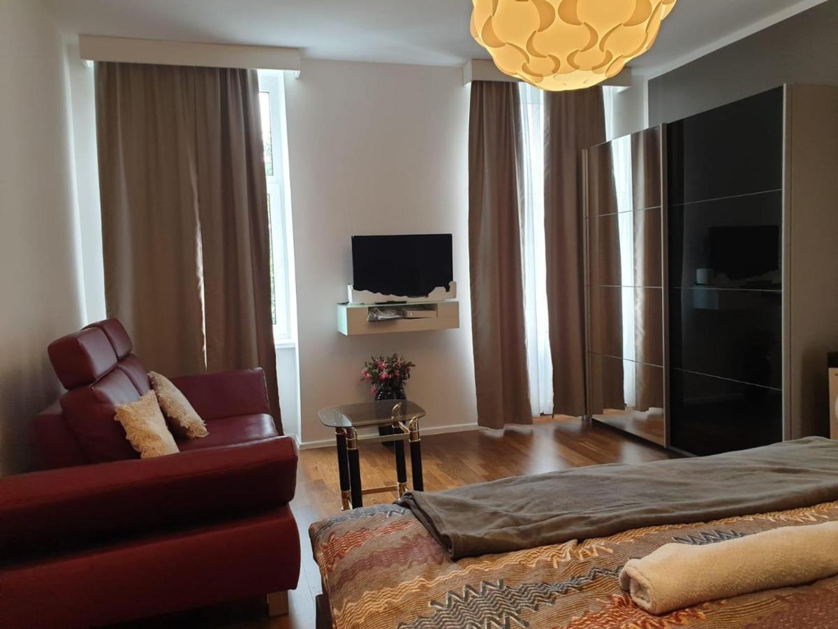 Deluxe Apartment 5P Mm A Відень Екстер'єр фото
